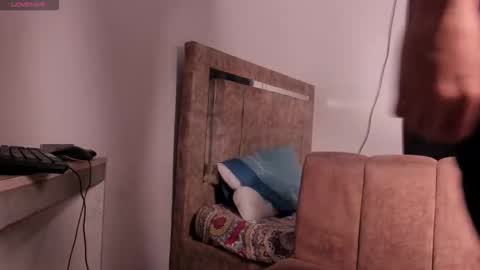 Kriss online show from March 6, 1:46 am