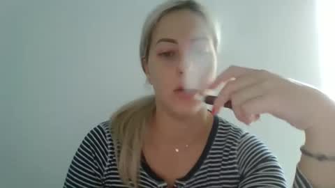 Snapshot of kriss_grace chatting on October 5, 12:25 pm Grace online show from October 5, 12:25 pm