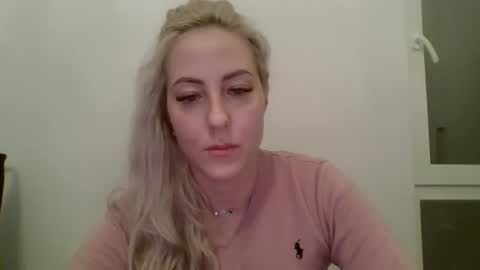 Snapshot of kriss_grace chatting on February 23, 7:44 pm Grace online show from February 23, 7:44 pm