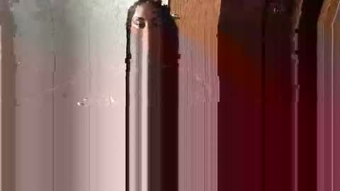 Snapshot of krissitoy chatting on March 13, 12:17 am Latoya Masturbar online show from March 13, 12:17 am