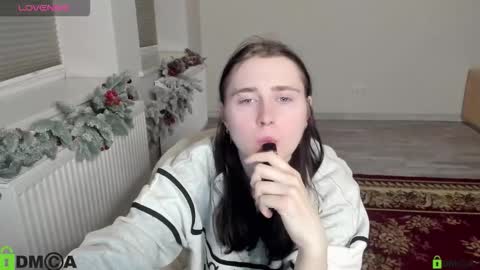 Snapshot of krisslimada chatting on February 20, 9:37 pm KrissLimada online show from February 20, 9:37 pm