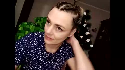 Snapshot of krisssexi chatting on December 29, 12:41 am KrissSexi online show from December 29, 12:41 am