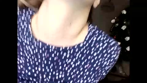 Snapshot of krisssexi chatting on December 29, 3:54 am KrissSexi online show from December 29, 3:54 am