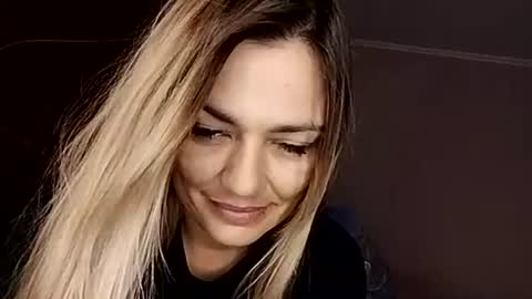 Snapshot of krisssexi chatting on October 7, 5:26 am KrissSexi online show from October 7, 5:26 am