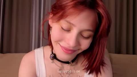 Snapshot of krissyhei chatting on February 5, 1:10 am Sarah online show from February 5, 1:10 am