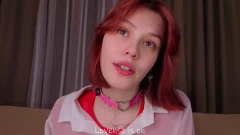 Snapshot of krissyhei chatting on February 9, 1:09 am Sarah online show from February 9, 1:09 am