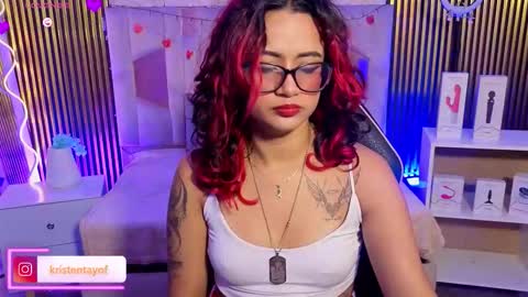 Snapshot of kristen_tay chatting on February 21, 5:08 am kristen_tay online show from February 21, 5:08 am