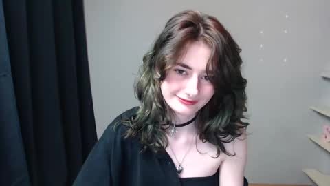 Snapshot of kristi_nas chatting on December 9, 1:13 pm Kristina online show from December 9, 1:13 pm