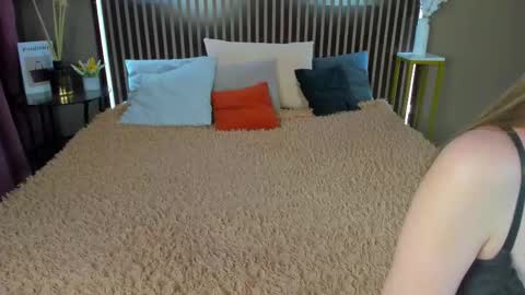 Kristi online show from February 18, 9:49 am