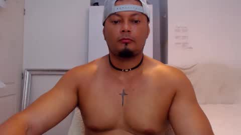 Snapshot of kristian_bi chatting on October 15, 9:59 pm Kristian Mendoza online show from October 15, 9:59 pm