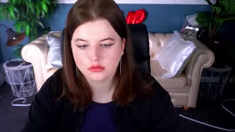 kristifoxy online show from February 24, 6:11 am