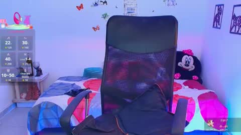 Kristin  online show from February 25, 3:05 am