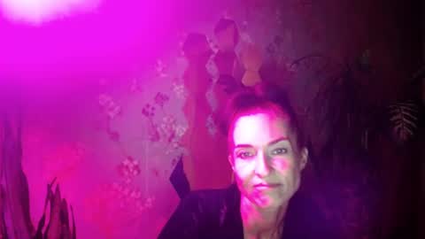 Snapshot of kristinagold44 chatting on January 30, 5:39 pm Kristina online show from January 30, 5:39 pm