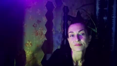 Snapshot of kristinagold44 chatting on February 13, 2:42 pm Kristina online show from February 13, 2:42 pm