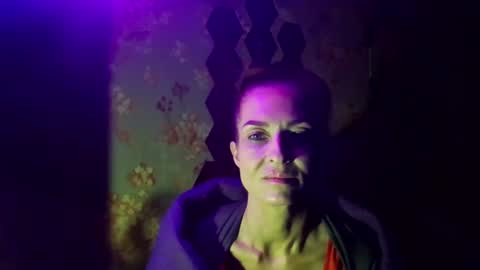 Snapshot of kristinagold44 chatting on February 22, 10:31 pm Kristina online show from February 22, 10:31 pm
