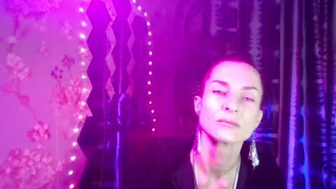 Snapshot of kristinagold44 chatting on March 10, 10:24 pm Kristina online show from March 10, 10:24 pm