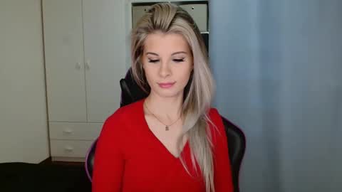 KristineAmore online show from March 1, 8:05 am