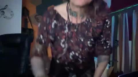 kristirif online show from April 8, 1:38 am