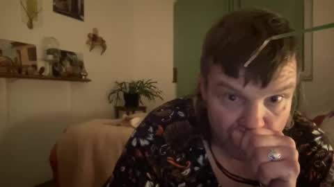 kristirif online show from April 19, 2:33 am