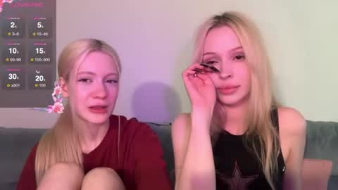 Snapshot of kristy_babe chatting on July 20, 12:47 am Kristy and Alice online show from July 20, 12:47 am