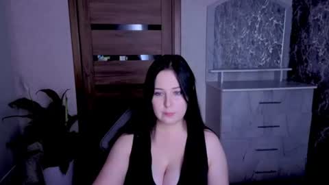 Snapshot of kristy_fran chatting on July 15, 11:10 pm Kristy online show from July 15, 11:10 pm