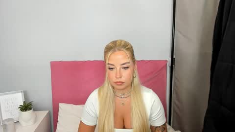 Snapshot of kristyflowers chatting on January 13, 9:41 am KristyFlowers online show from January 13, 9:41 am
