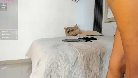 Cristina online show from February 25, 7:01 pm