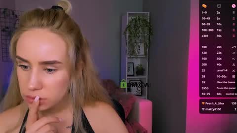 Snapshot of kristylovee chatting on September 10, 1:49 am Kristy online show from September 10, 1:49 am