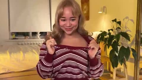 Kristy Nip slip shady  Best model on CB  online show from December 20, 8:38 pm