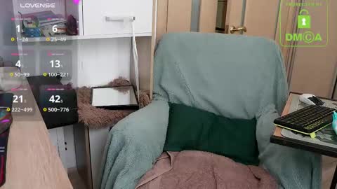 Snapshot of krizotxxx chatting on February 26, 7:53 am krizotxxx online show from February 26, 7:53 am