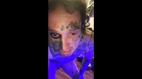 Snapshot of krocknrollvidez chatting on February 28, 4:57 am Master cock online show from February 28, 4:57 am