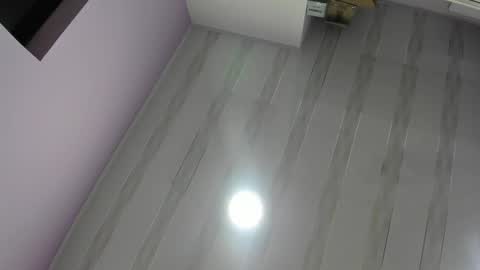 Snapshot of krystalswift_ chatting on February 10, 2:15 am krystalswift_ online show from February 10, 2:15 am