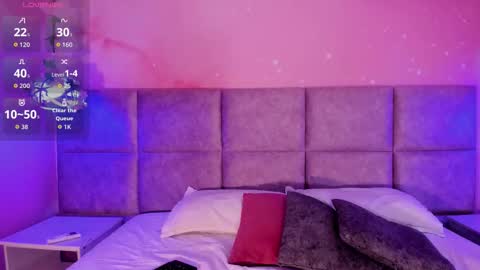 Snapshot of krystalswift_ chatting on February 11, 3:00 am krystalswift_ online show from February 11, 3:00 am