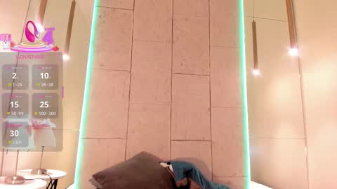 Snapshot of krystalswift_ chatting on February 28, 3:40 am krystalswift_ online show from February 28, 3:40 am