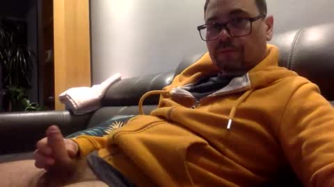 krzysztof1977 online show from April 9, 10:15 pm