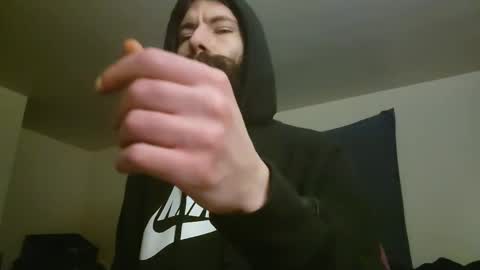 Snapshot of kubish1 chatting on February 25, 6:47 am Kubish online show from February 25, 6:47 am