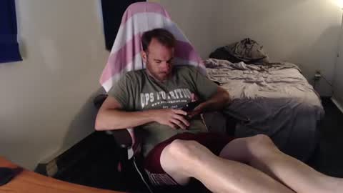 Snapshot of kuggy570 chatting on July 1, 10:42 pm Kuggy online show from July 1, 10:42 pm