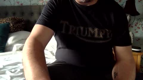 kulashaker46 online show from November 18, 2:43 pm