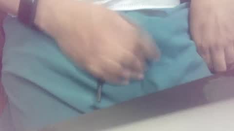 Snapshot of kunahub17 chatting on October 16, 4:24 am kunahub17 online show from October 16, 4:24 am