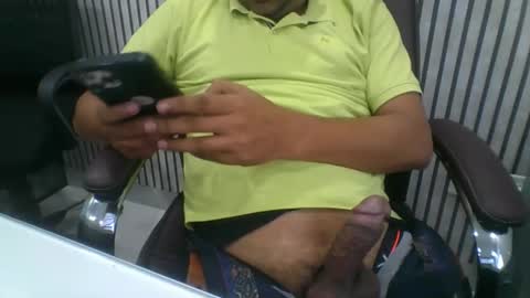 Snapshot of kunalbull25 chatting on October 16, 11:44 am kunalbull25 online show from October 16, 11:44 am