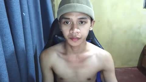 kurtxxx07 online show from April 7, 3:18 am