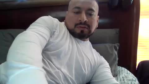 kush40 online show from December 1, 8:42 pm