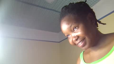 Snapshot of kushy_0 chatting on March 2, 11:17 am SWEET CHOCOLATE online show from March 2, 11:17 am