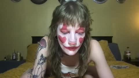 Kweef Kween online show from May 27, 3:03 am