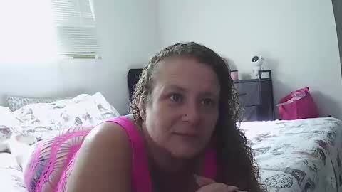 Kween Bunny B online show from October 26, 8:26 pm