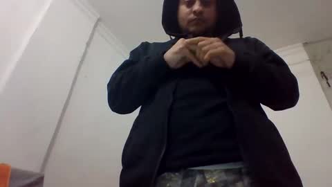 Snapshot of kwt8933 chatting on February 27, 7:12 am khalid 89 online show from February 27, 7:12 am