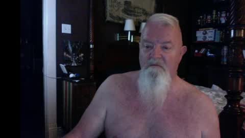 Snapshot of kyhgihntight chatting on May 28, 11:40 am Nick Nude Celt KYHighNTight online show from May 28, 11:40 am
