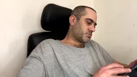 Snapshot of kyle67527 chatting on February 6, 4:14 pm kyle67527 online show from February 6, 4:14 pm