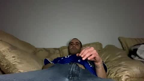 Snapshot of kyle67527 chatting on March 10, 3:45 am kyle67527 online show from March 10, 3:45 am