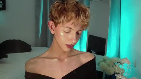 Snapshot of kyle__cooper chatting on December 13, 1:48 am Kyle Cooper online show from December 13, 1:48 am